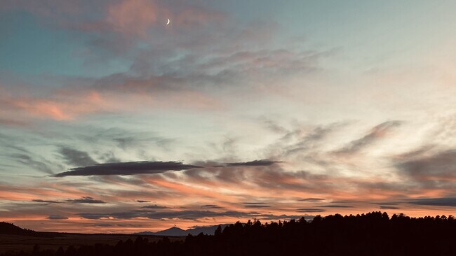 Building Photo - 7920 E Greenland Rd