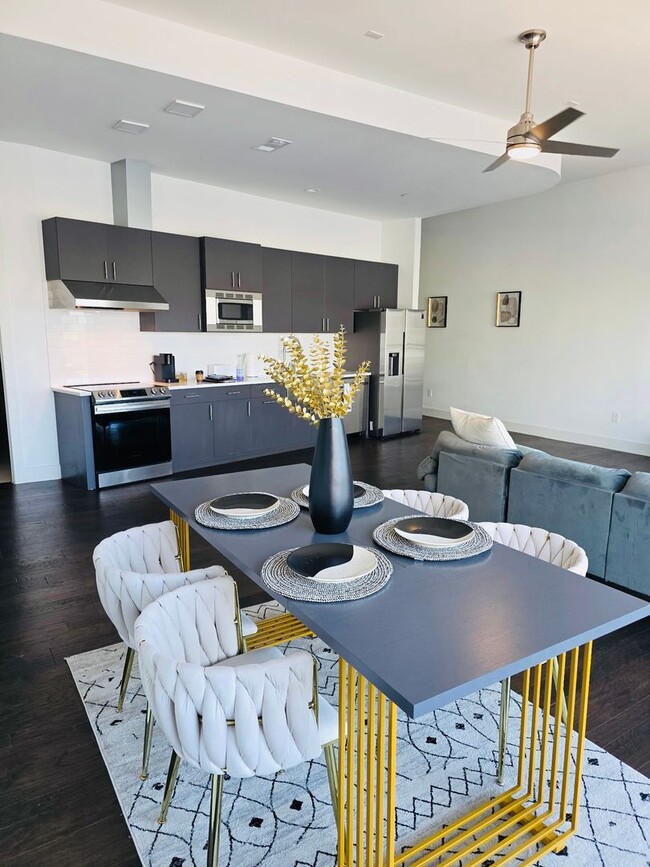 Photo - Modern 1 Bedroom in The Cedars Unit 510