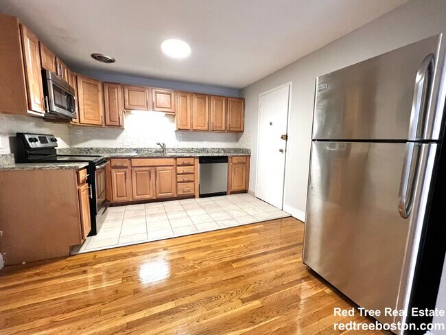 Building Photo - 230 Babcock St Unit 4G Rental