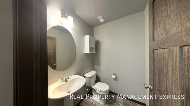 Photo - Modern 3 Bed, 2.5 Bath with Loft | Located in Southeast Sioux Falls