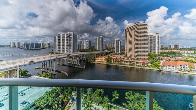 Building Photo - 19390 Collins Ave Unit 1507 Rental