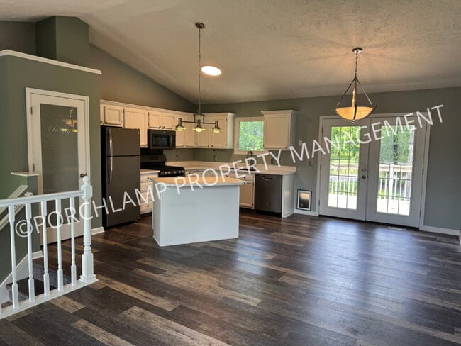 Photo - 6235 Cascade Rd SE
