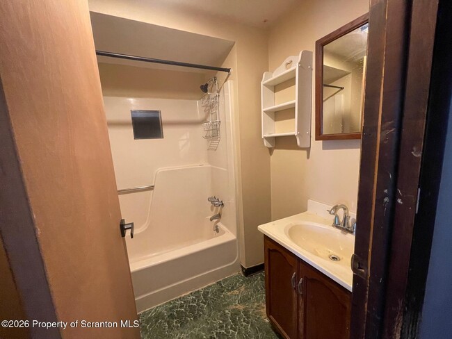 Photo - 780 Hazle St