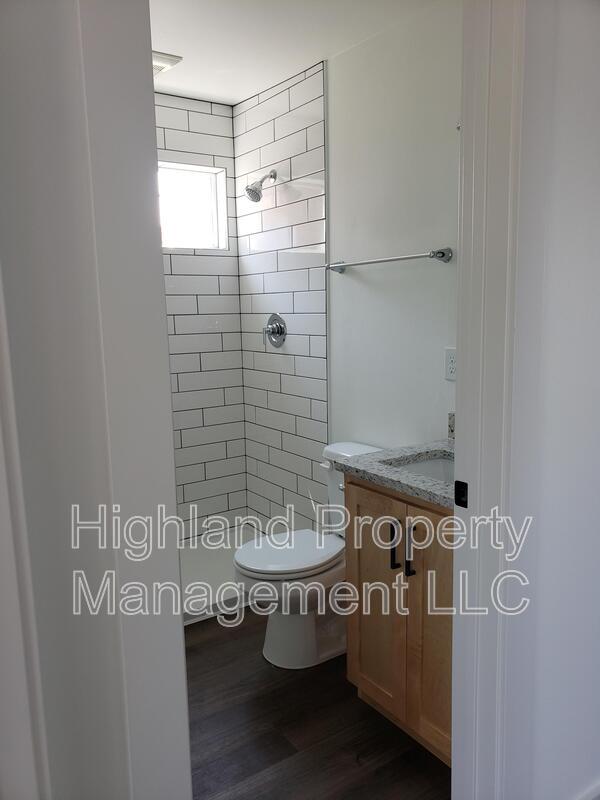 Photo - 902 NE Colorado St Unit #301