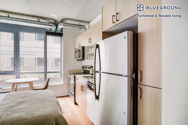 Photo - 624 Yale Ave N Unidad FL4-ID809