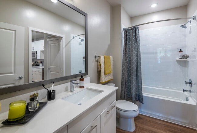 Photo - Lake Linganore Apartments