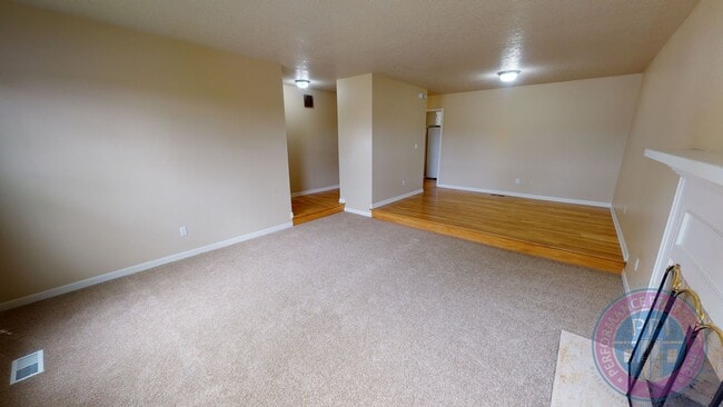 Photo - 2404 Saddle Ct