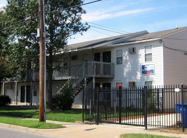 Building Photo - a11026 Rental