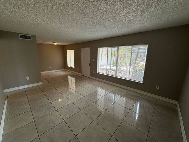 Photo - FAST APPROVAL !  1 bed 1 bath at green tee... Unit 308
