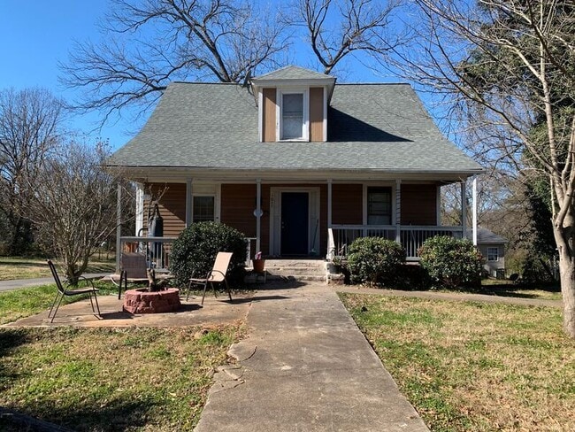 Photo - 1032 Karendale Ave