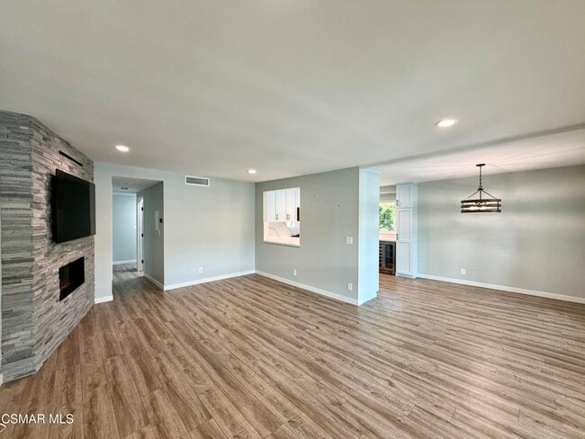 Photo - 3627 Summershore Ln