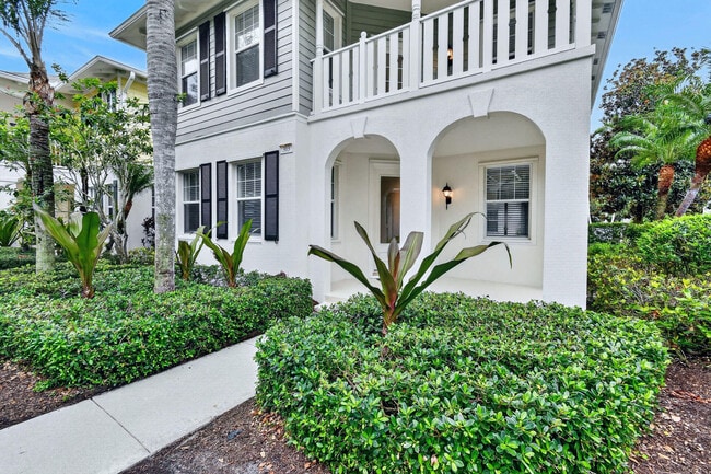 Photo - 303 Caravelle Dr