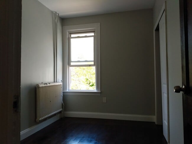 Building Photo - 45 S Pine Ave Unit Floor 2 Rental