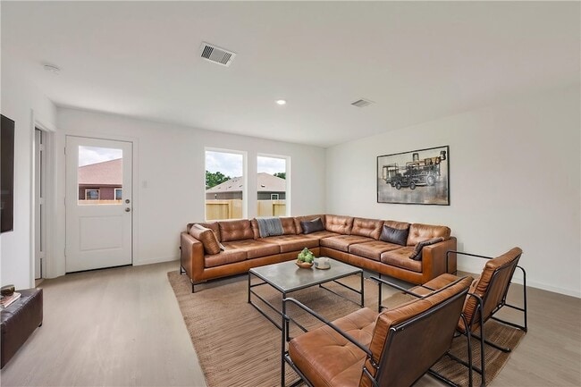 Photo - 5433 Bear Run