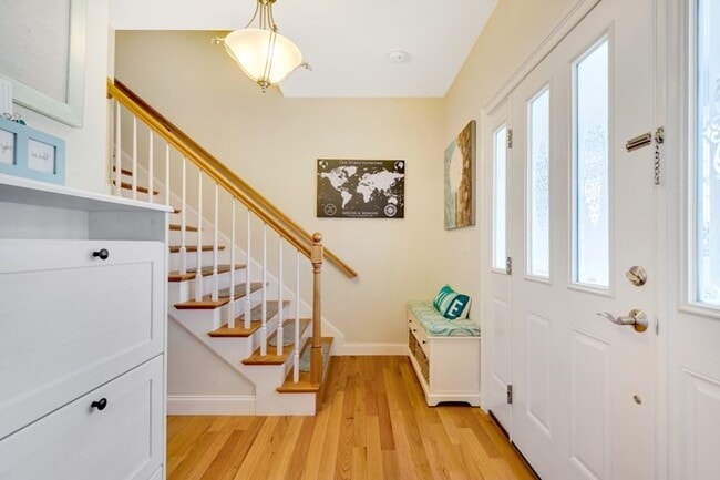 Photo - 7 Richmond Ave