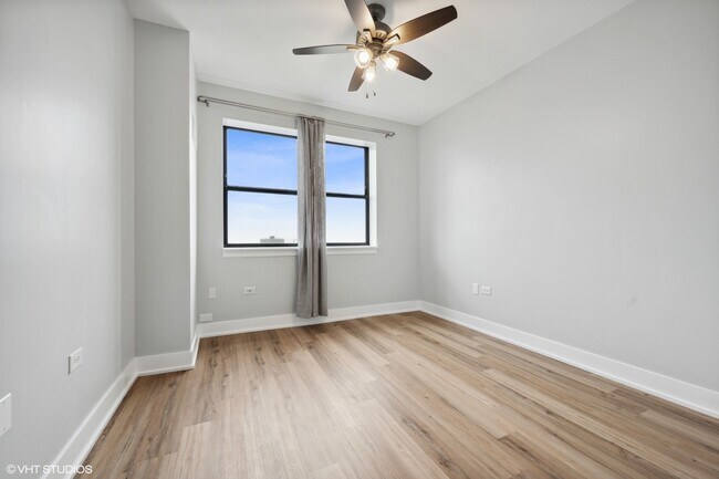 Photo - 1529 S State St Unidad 16F