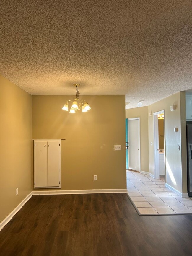 Photo - 172 Commons Dr