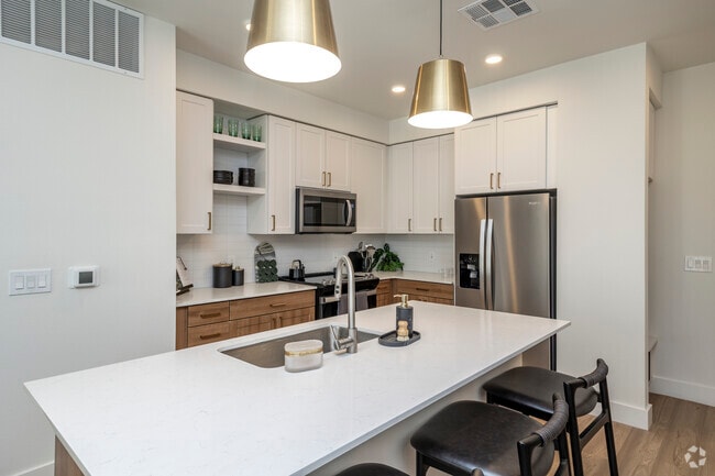 2B - 2BR, 2BA - 1,055SF - Kitchen - Ragsdale