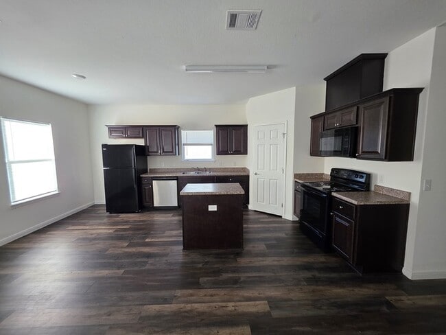 Photo - 4/2/2-Ready for Move In