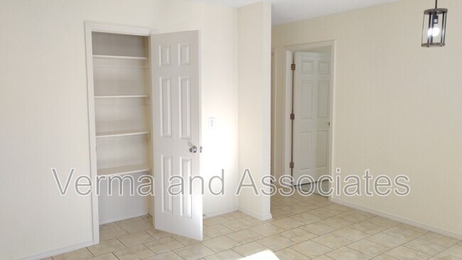 Photo - 44 Holly Dr Unit B