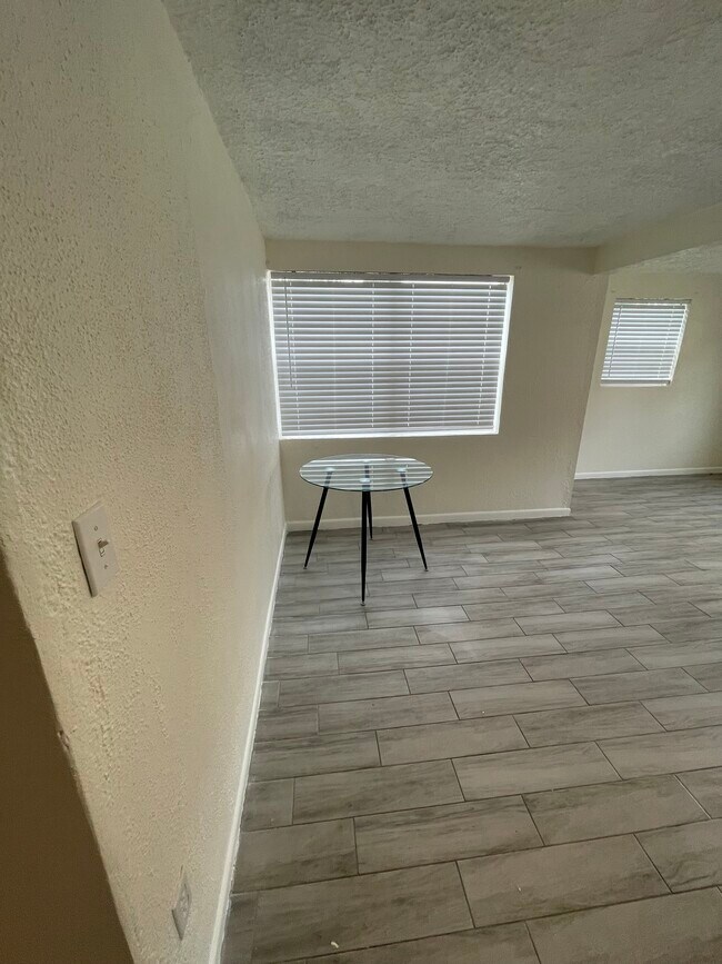 Photo - 5420 Lido St