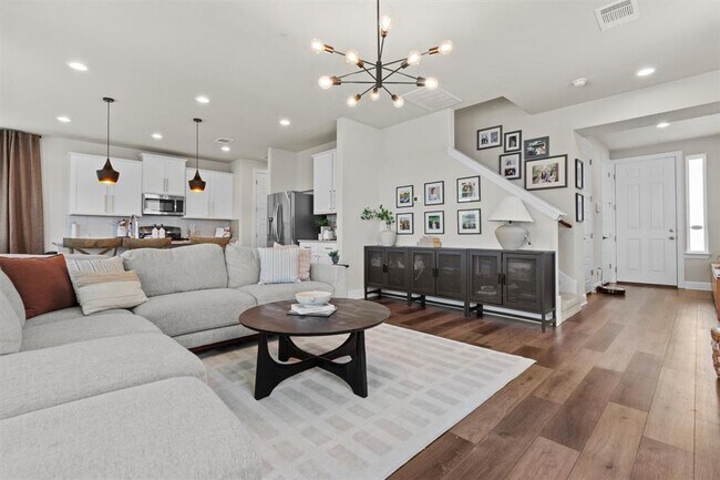 Building Photo - 324 Gaida Loop