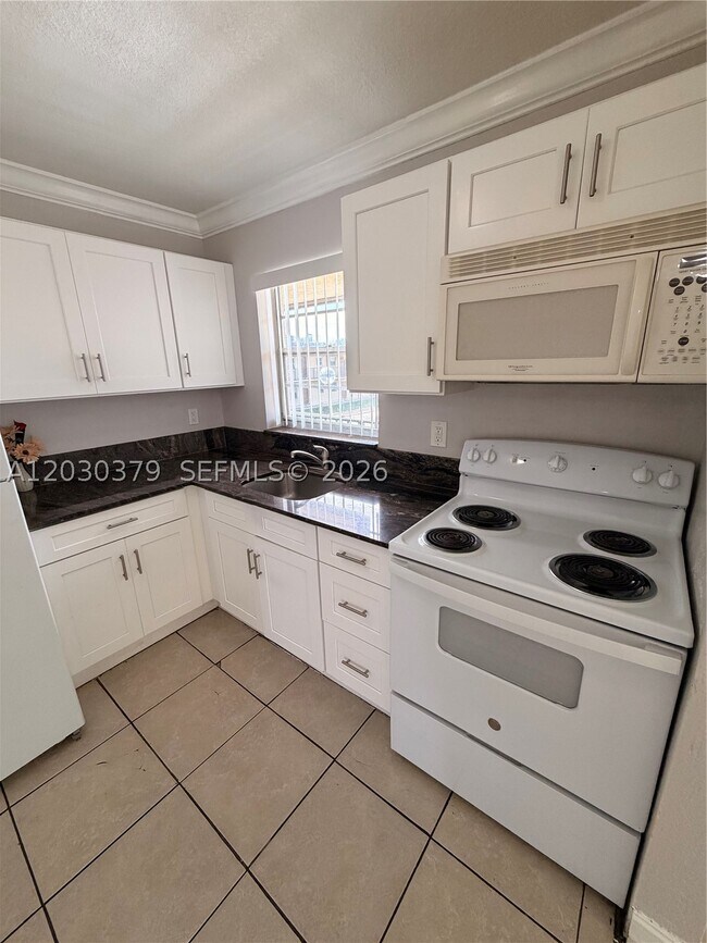 Photo - 412 Lakeside Dr Unit 223
