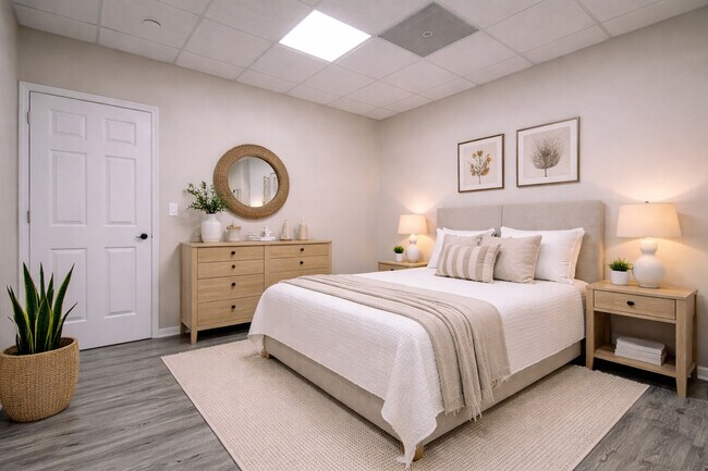 Photo - 271 Country Commons Rd Unit E