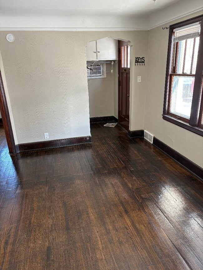 Living Room - 121 5th Ave SW Unit First Floor