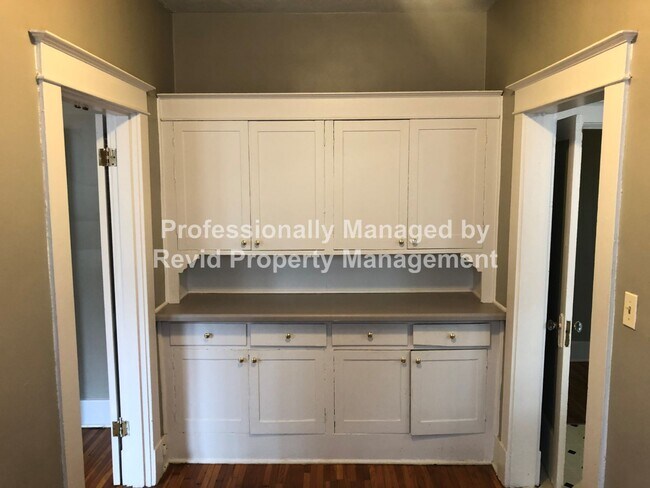 Photo - Large 3 bedroom duplex i Midtown!