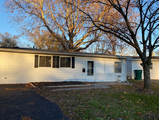 Beautifully Updated 4BD/2BA - Beautifully Updated 4BD/2BA Casa