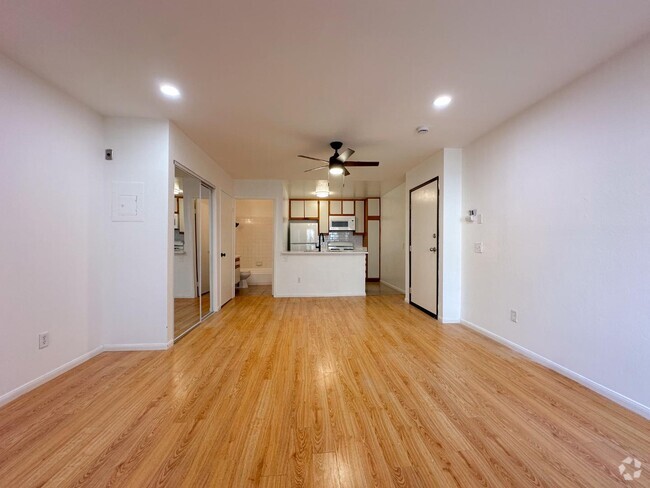 Building Photo - 4550 Laurel Canyon Blvd Rental