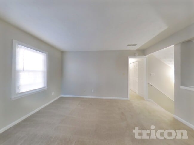 Photo - 2796 Mountbery Dr