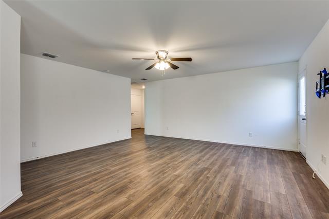 Photo - 742 Trestle Dr