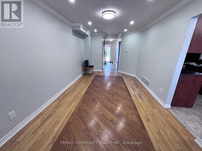 Photo - 16 Fieldside Dr