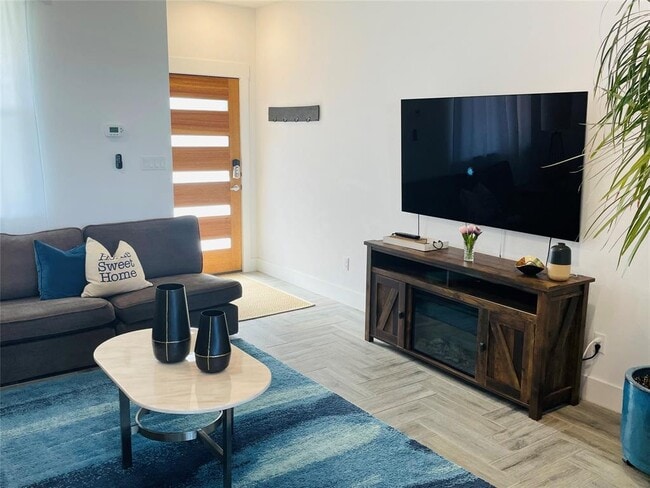 Photo - 17508 Panorama Dr