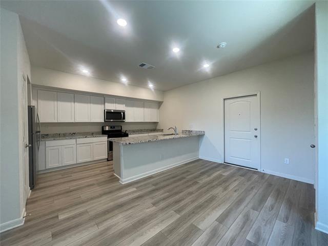 Photo - 317 Marsh Ln