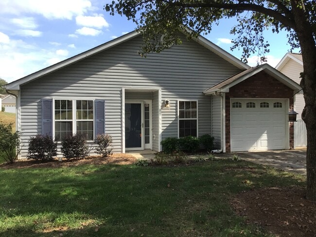 Building Photo - 157 Tudor Downs Rd Rental