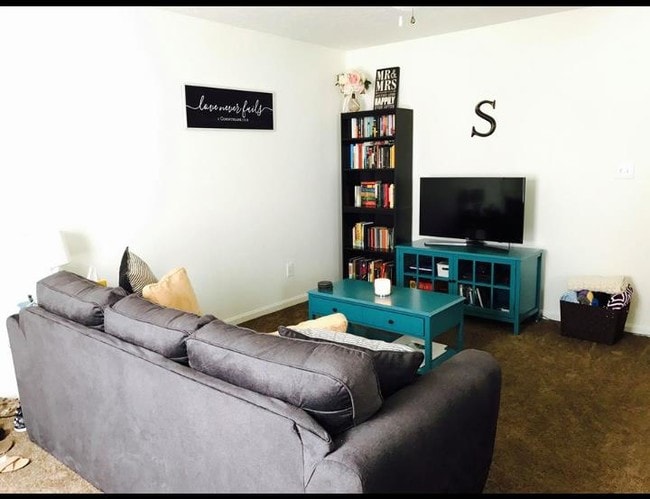 Photo - Holly Green Apartments