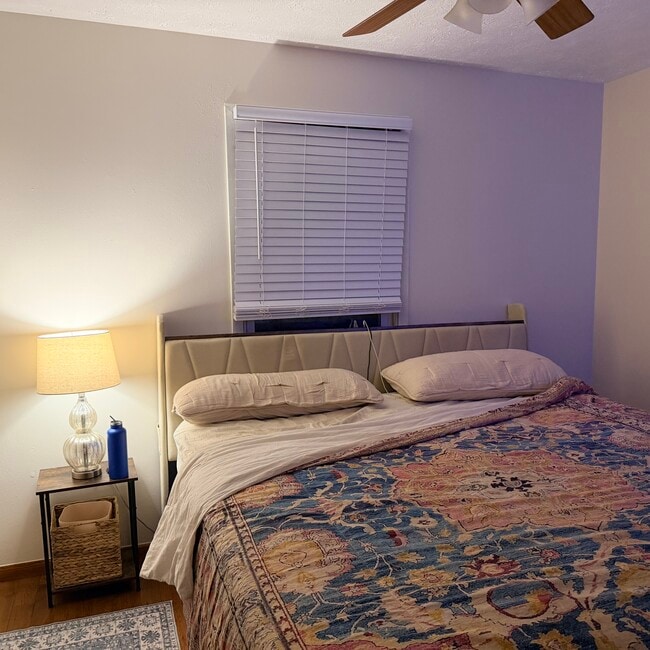 Building Photo - 821 Melbourne St