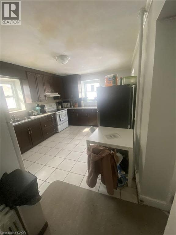 Photo - 9 Waterloo Ave