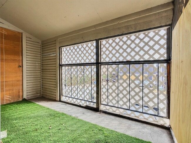 Building Photo - 12658 Ashford Meadow Dr Unit B