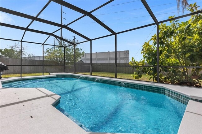 Photo - 2820 Smithfield Dr