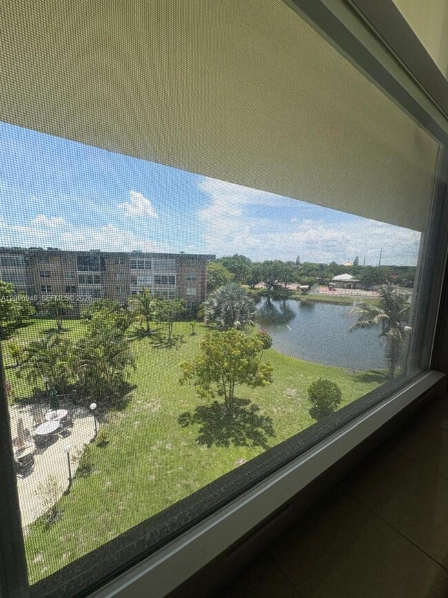 Photo - 3091 NW 46th Ave Unidad 407C