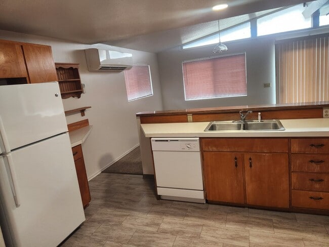 Photo - p513 Unit 519