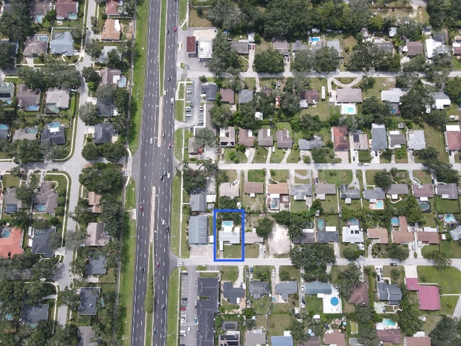 Photo - 11706 Oban Ave