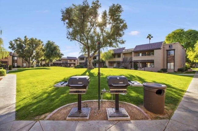 Photo - Bella Vita Condo-2 bed, 2 bath in Scottsdale Unit 1098