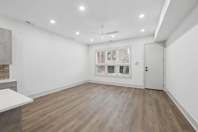 Photo - 2719 W St Georges Ct Unit 1