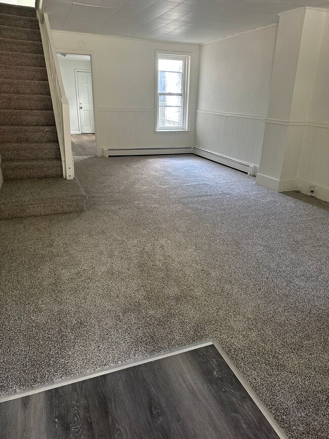 Photo - Beautiful 3 bedroom House for rent