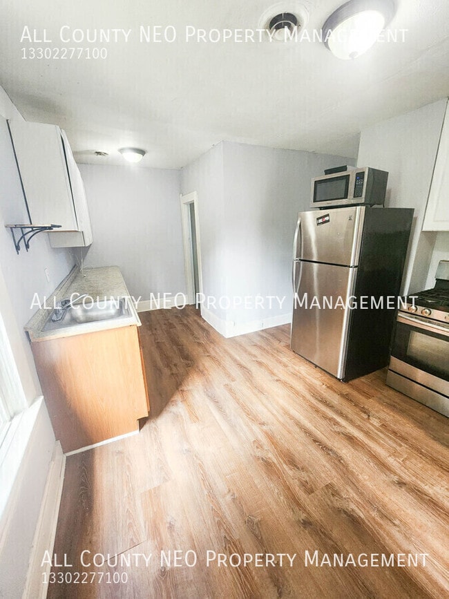 Photo - 2044 W 44th St Unit Up